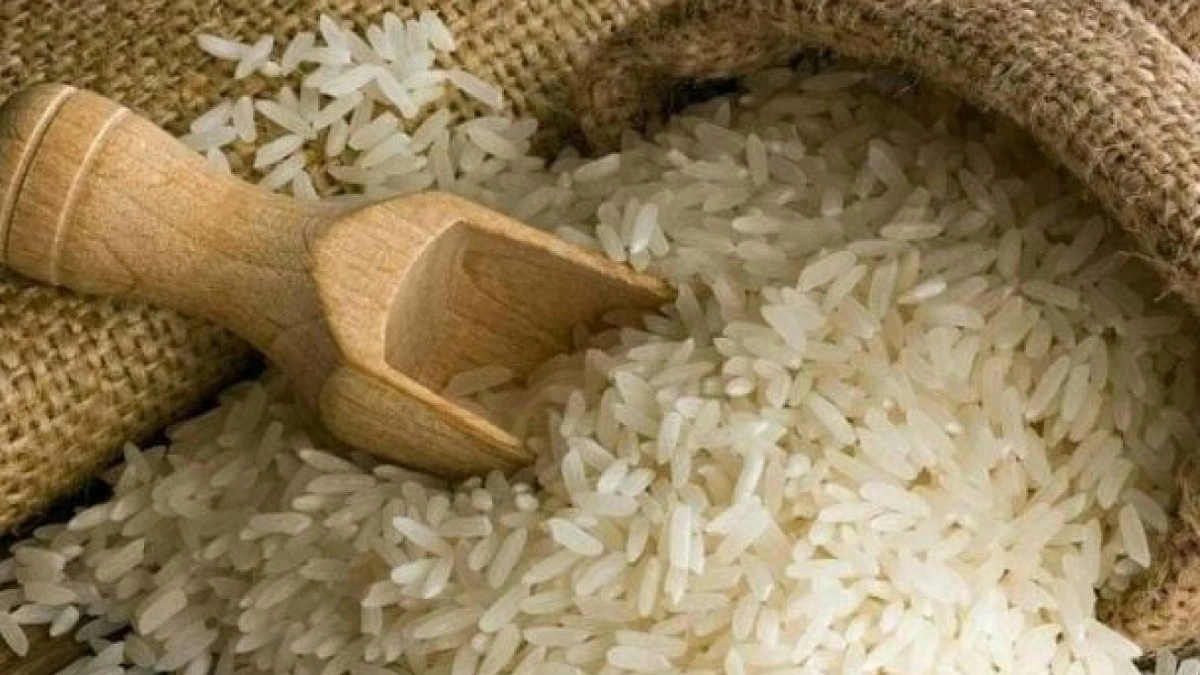 ১৫ টাকায় চাল পাবে ৫৫ লাখ পরিবার, মাসে কত কেজি?