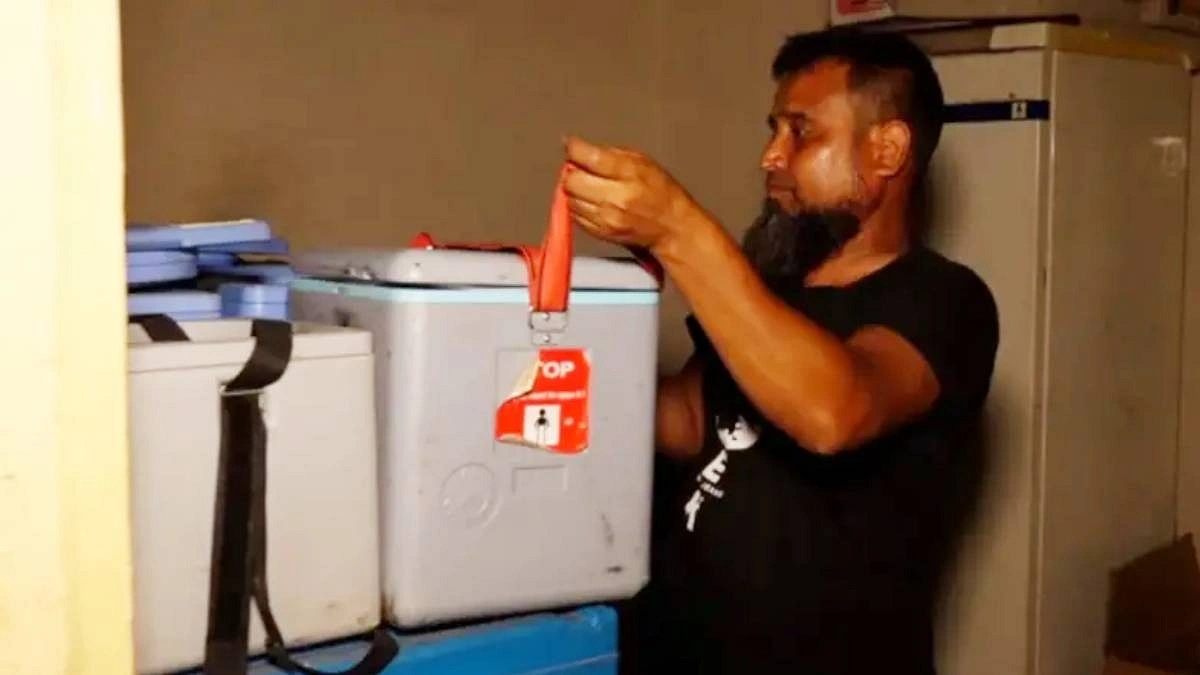 টিকার মজুত নিয়ে ধোঁয়াশা, সংকট মরণব্যাধি জলাতঙ্কের টিকার