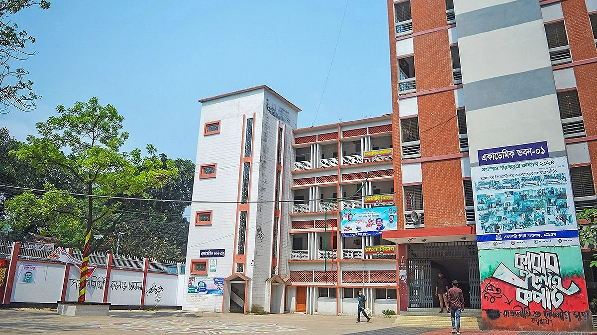 মামলার প্রস্তুতি শিবিরের, সংকেতের অপেক্ষায় ছাত্রদল