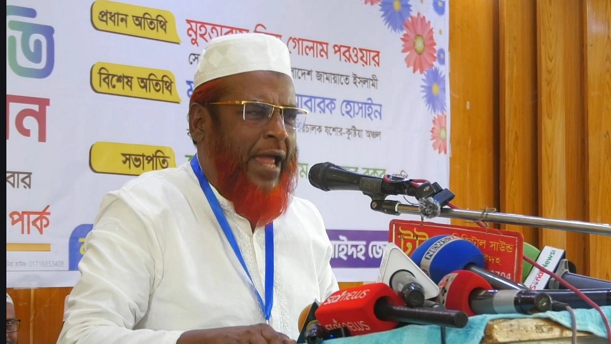 ১৭ বছর দেশের বাইরে ছিল যারা, তারাই গুপ্ত