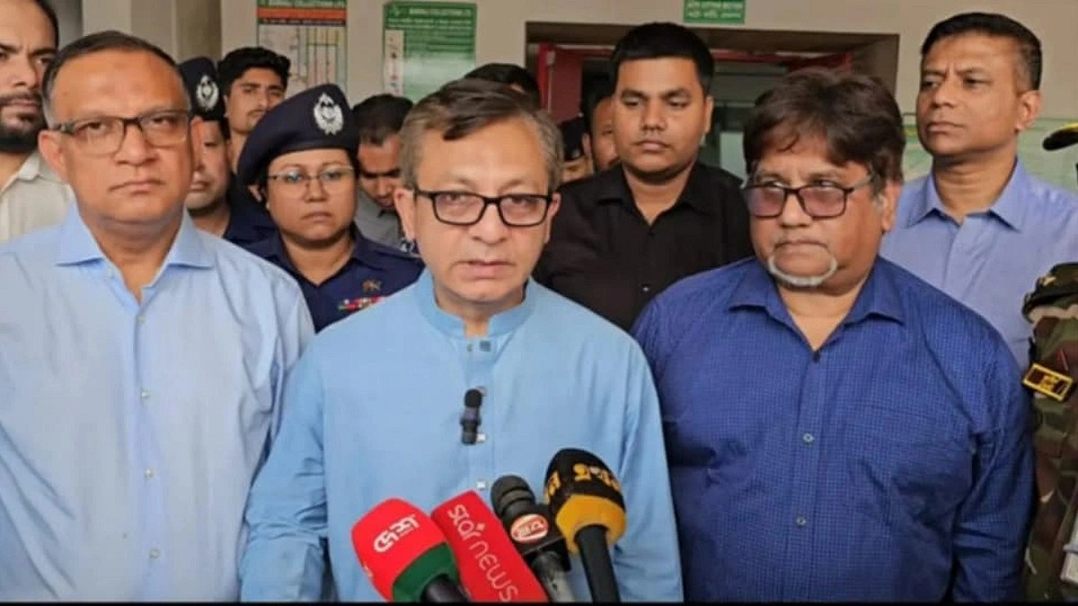 জ্বালানির দাম বাড়লেও বাসভাড়া ও নিত্যপণ্যের দাম বৃদ্ধির সুযোগ নেই : বস্ত্র ও পাটমন্ত্রী