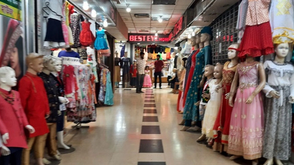সন্ধ্যা ৬টার বদলে ৭টায় বন্ধ হবে দোকান