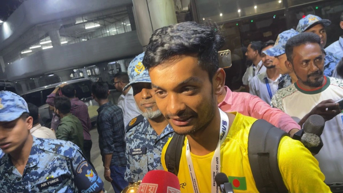টাইব্রেকারে সেভ করার চ্যালেঞ্জ নিয়েছিলেন মাহিন
