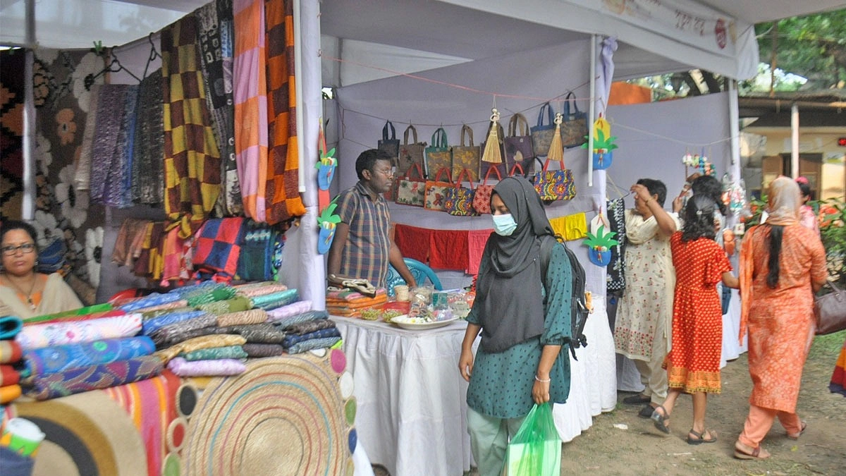 গ্রামীণ অর্থনীতি শহরের বুকে