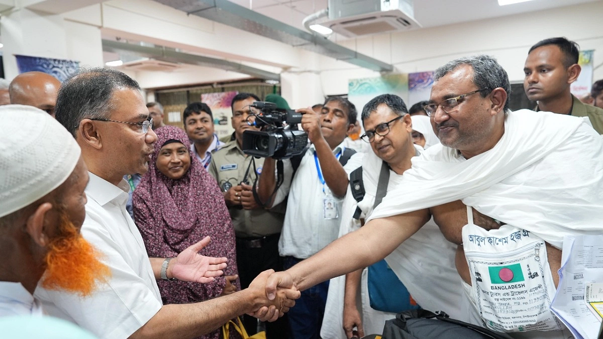 হজ ক্যাম্প ও প্রথম ফ্লাইট উদ্বোধন করলেন প্রধানমন্ত্রী