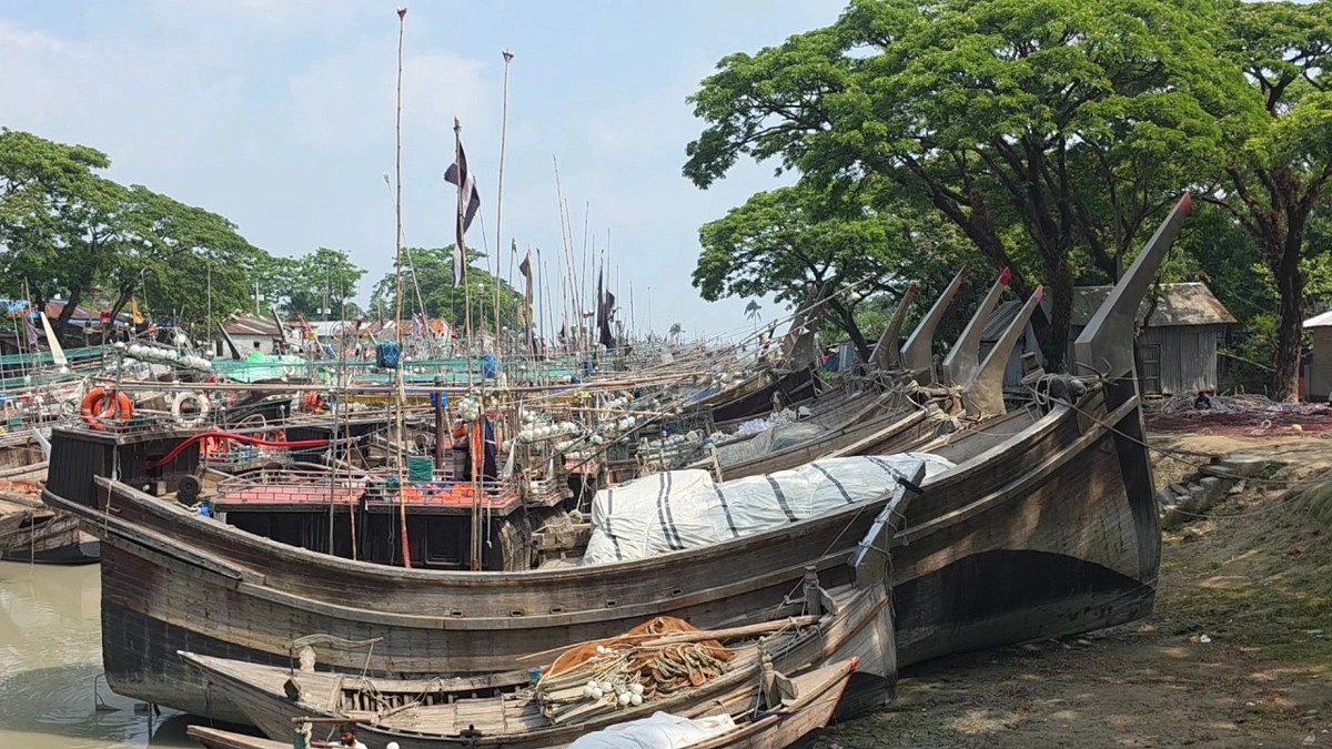 মধ্যরাত থেকে সাগরে ৫৮ দিনের মাছ ধরায় নিষেধাজ্ঞা