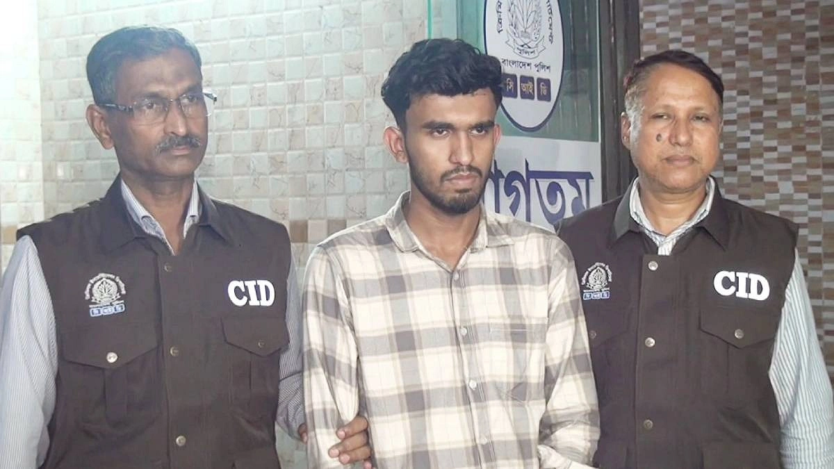 ফ্যাক্টরিতে চুরি, ৫ লাখ টাকার সরঞ্জামসহ কর্মচারী গ্রেপ্তার