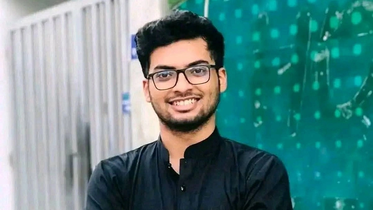 মা পান্তা-ইলিশ খেয়েছে কিনা জানতে চেয়েছিলেন লিমন