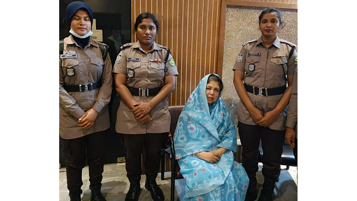 ডিবি কার্যালয়ে জিজ্ঞাসাবাদ করা হচ্ছে শিরীন শারমিনকে