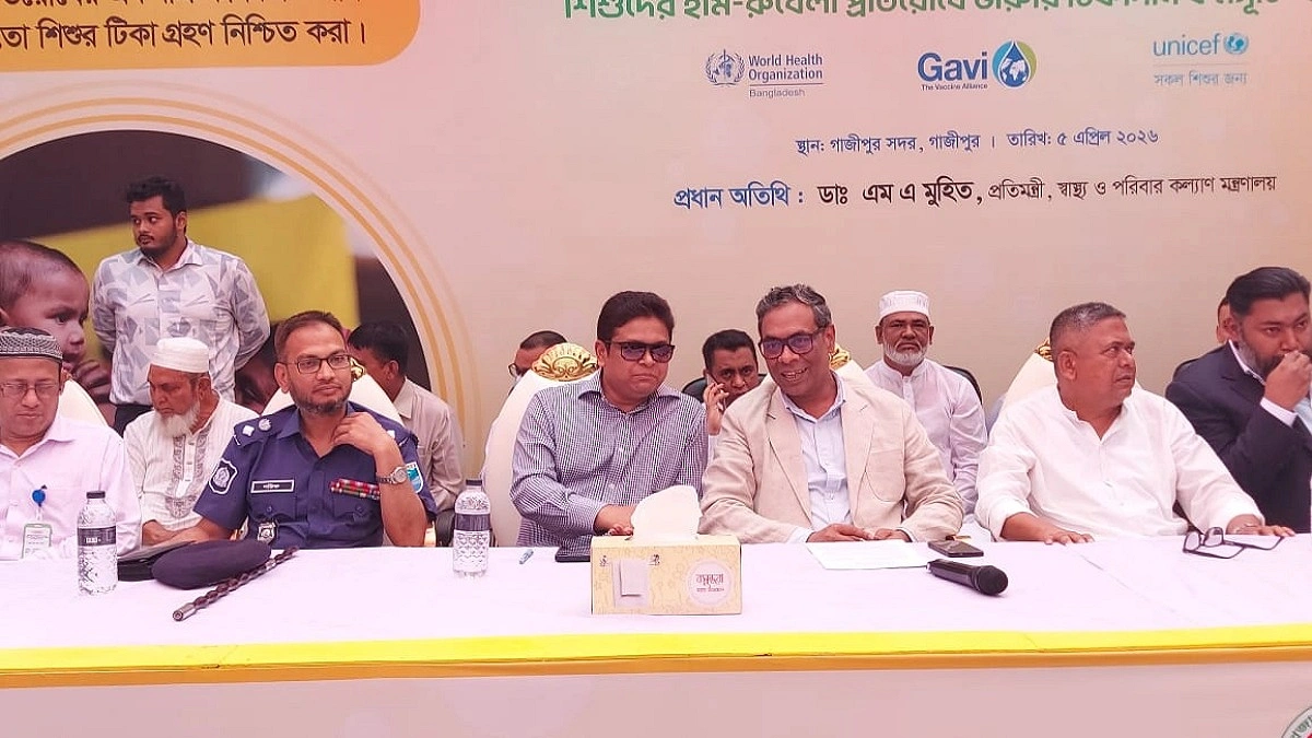 হামের টিকা উদ্বোধন, ঘাটতি মোকাবিলা করে কর্মসূচি চালিয়ে যাবে সরকার