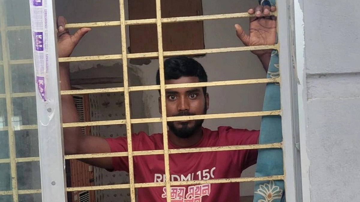পুলিশের এসআইকে ‘ম্যাডাম’ ডাকায় যুবককে হয়রানি