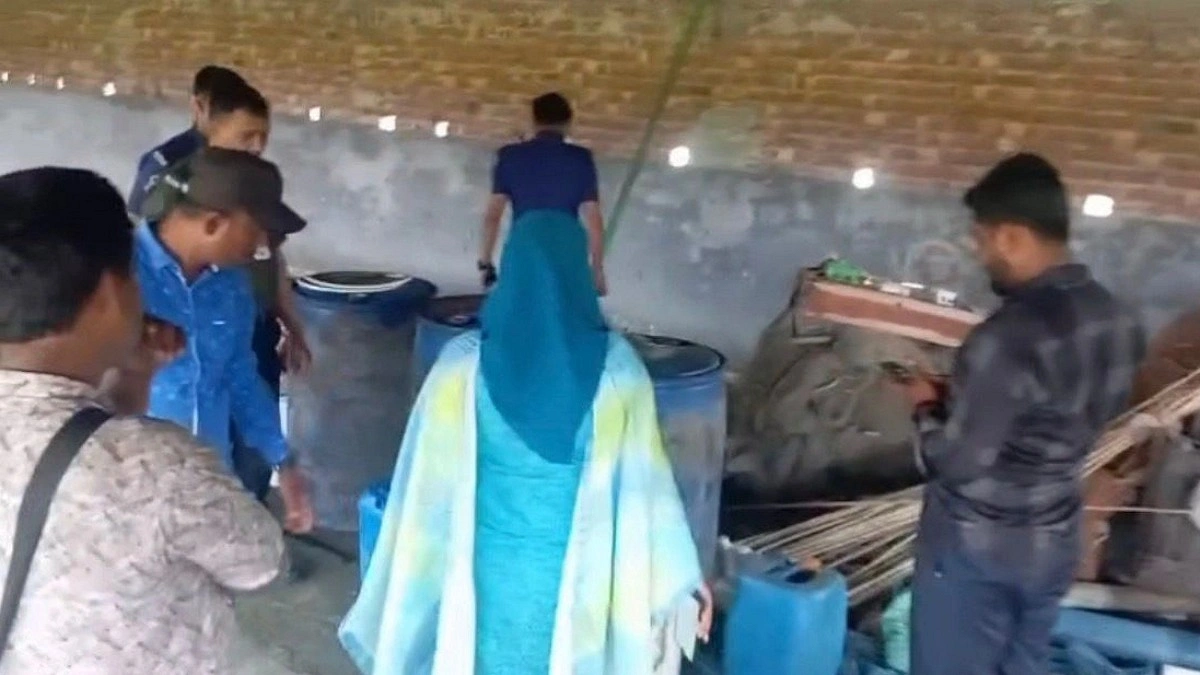 কৃষকের গোয়ালঘরে ১২৫ লিটার ডিজেল, অতঃপর...