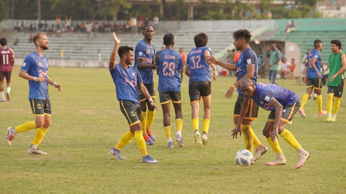 সাত ‘বিদেশি’ নিয়েও ব্রাদার্স হারল পিডব্লিউডির কাছে