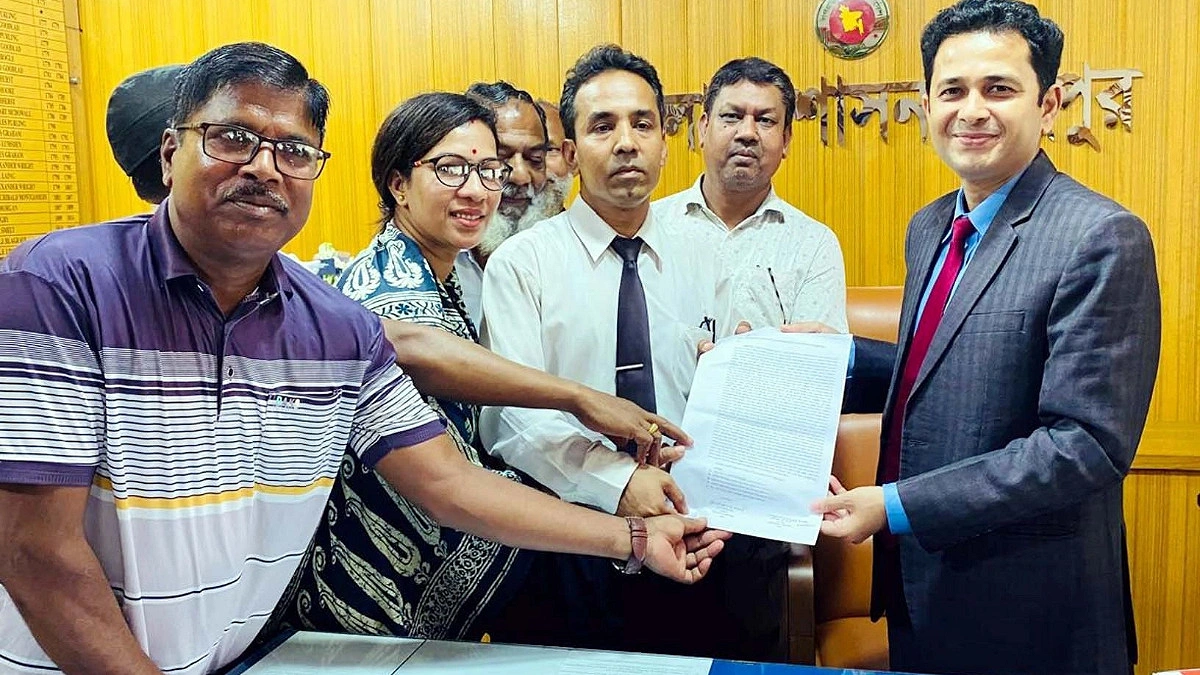 প্রিপেইড মিটার নিয়ে ক্ষোভ, রংপুরে স্মারকলিপি