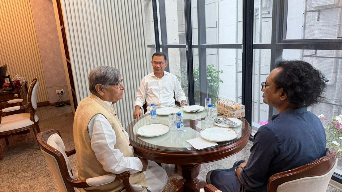 জ্ঞানভিত্তিক সমাজ গঠনে প্রধানমন্ত্রীর সঙ্গে বিশ্বসাহিত্য কেন্দ্রের প্রতিষ্ঠাতার আলোচনা