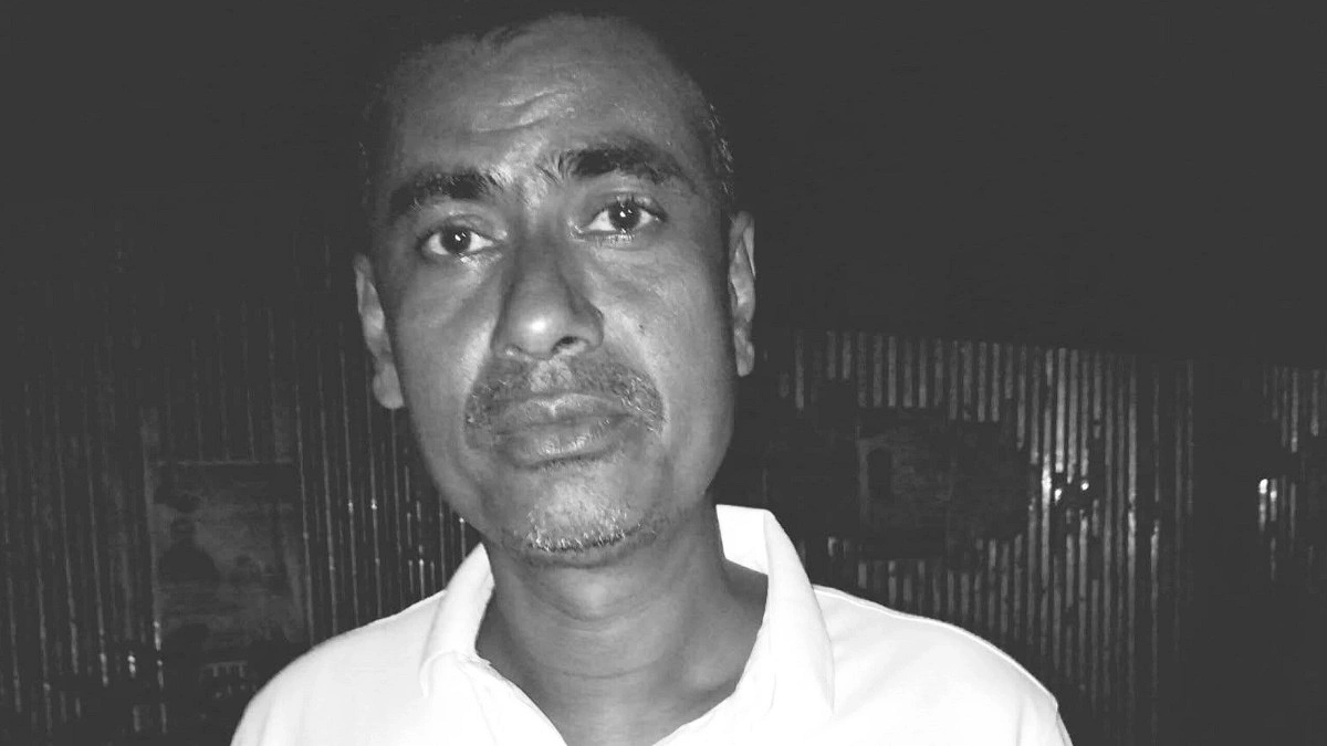 নিজ ঘরে পড়ে ছিল মাছ ব্যবসায়ীর গলাকাটা লাশ