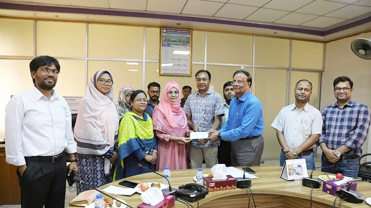 অসচ্ছল শিক্ষার্থীদের জন্য যবিপ্রবিতে ৫০ লাখ টাকার ট্রাস্ট