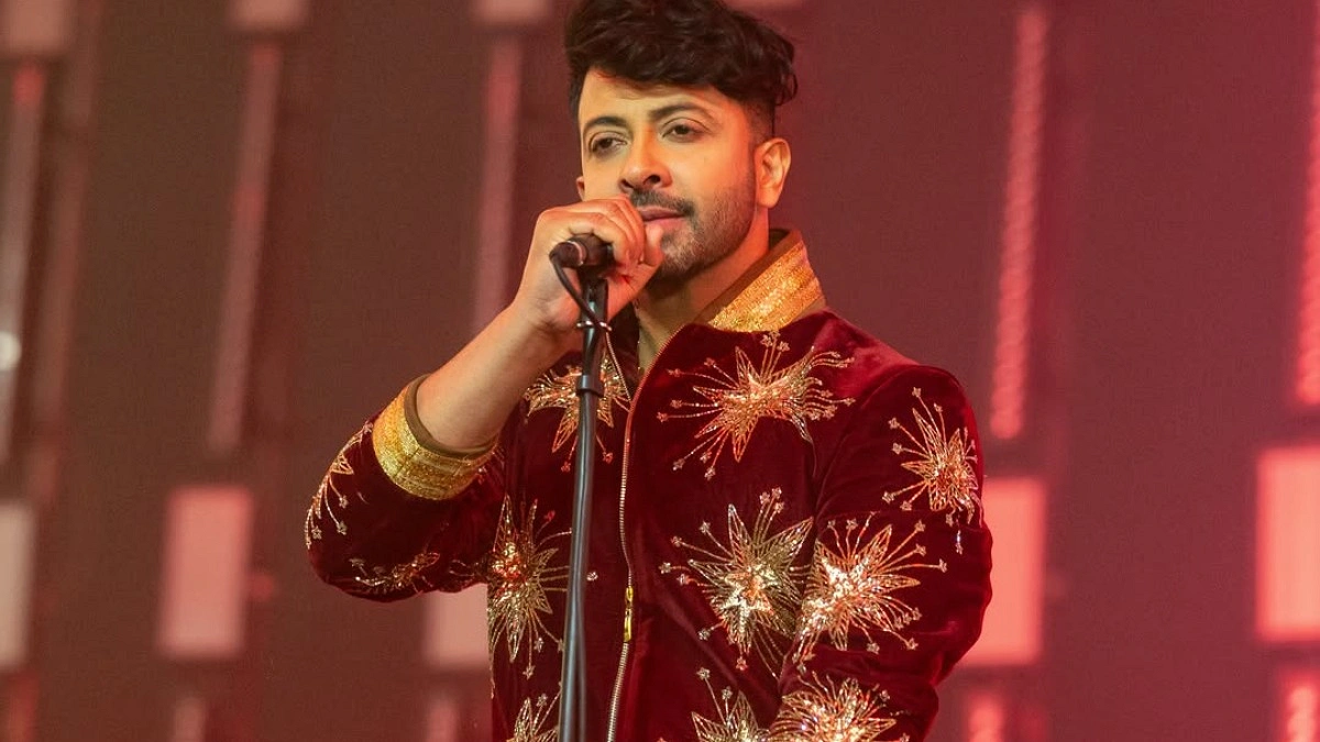 সিনেমা মুক্তির সময় শাকিব খানকে খুঁজে পাওয়া যায় না কেন?