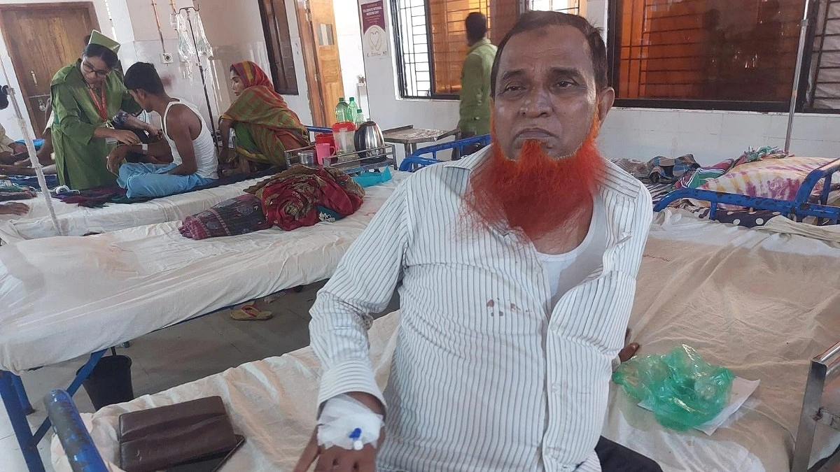 ব্যাংকের ২ কর্মকর্তাকে মারধর করে টাকা ছিনতাইয়ের অভিযোগ
