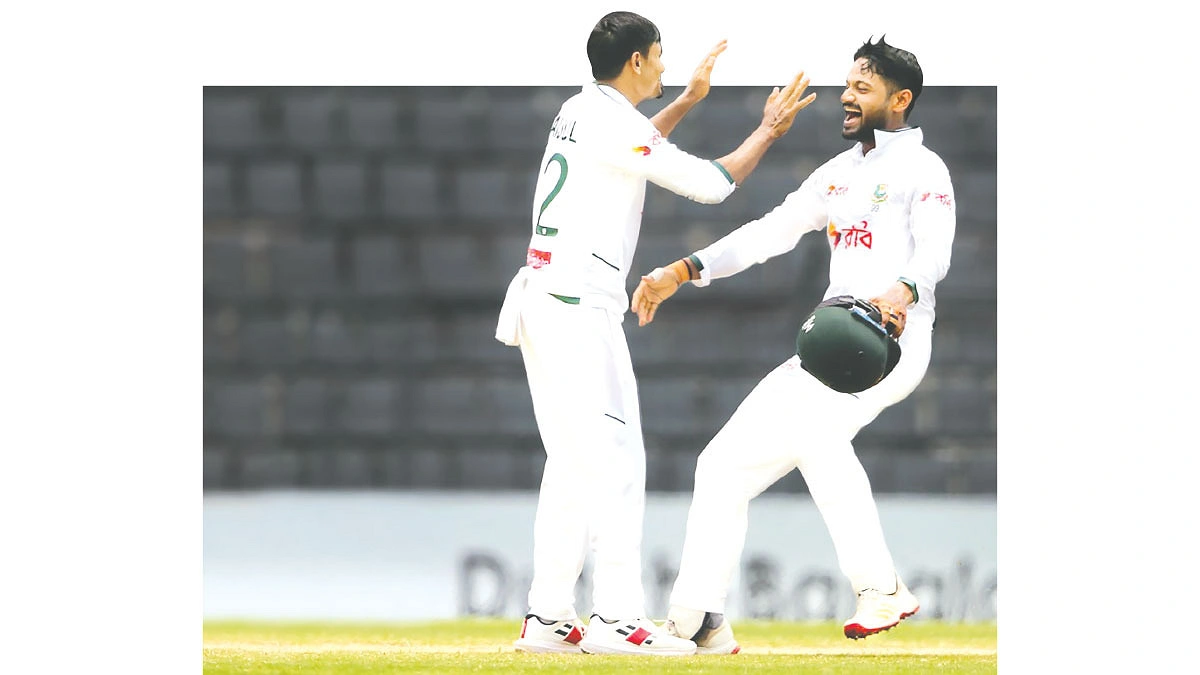 পাকিস্তানকে  পেলেই হোয়াইট ওয়াশ