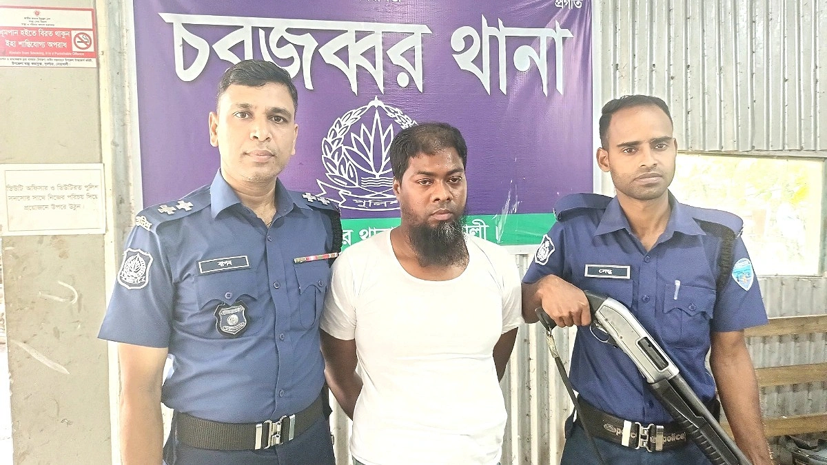 মাদ্রাসাছাত্রীকে শ্লীলতাহানির অভিযোগে প্রধান শিক্ষক গ্রেপ্তার