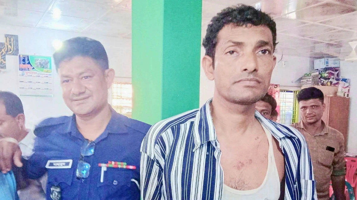 কিশোরীকে যৌন হয়রানির চেষ্টা, চিকিৎসক আটক