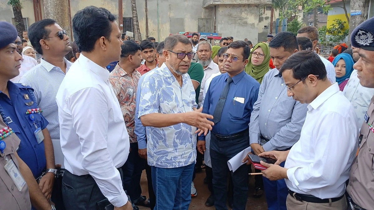 ক্লিনিক-ডায়াগনস্টিকের দালাল নিয়ে ক্ষুব্ধ স্বাস্থ্যমন্ত্রী, গ্রেপ্তারের নির্দেশ