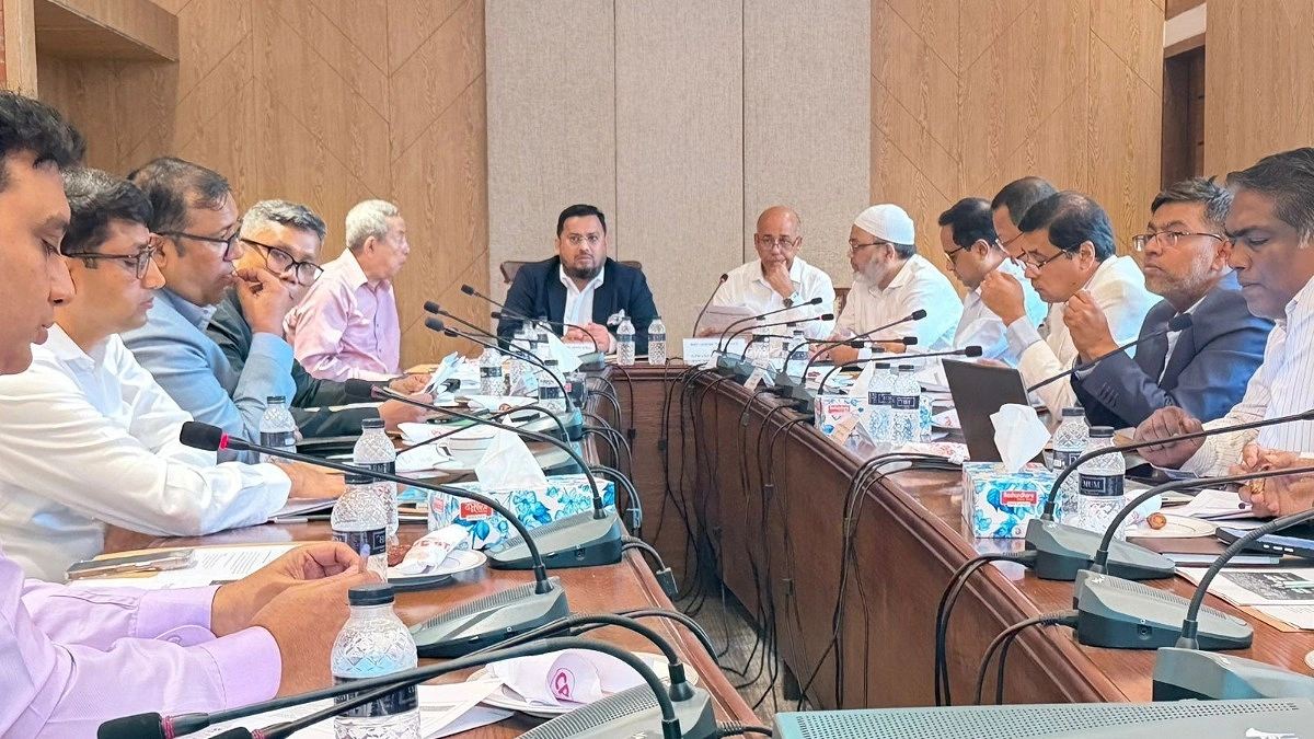 আরেকজনকে দোষারোপ করে উন্নয়ন হয় না : ভূমি প্রতিমন্ত্রী