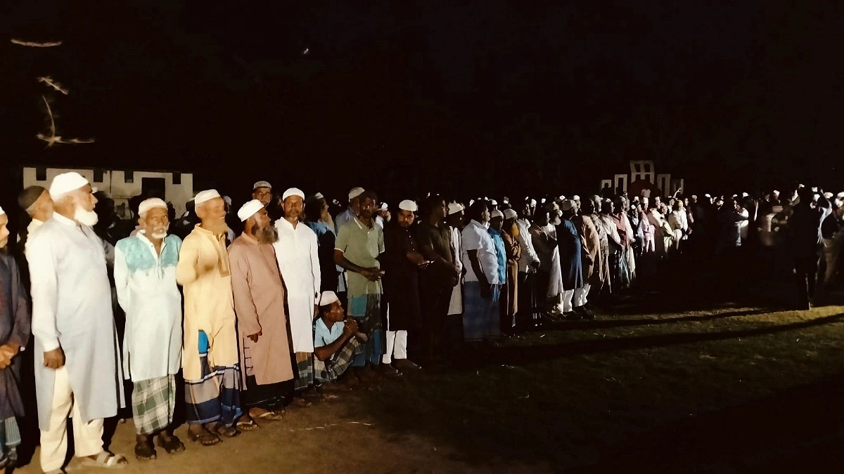 গ্রামের বাড়িতেই চিরঘুমে লিমন