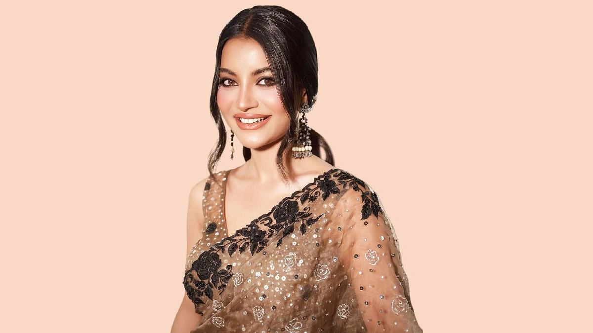 তুষির কণ্ঠে গান