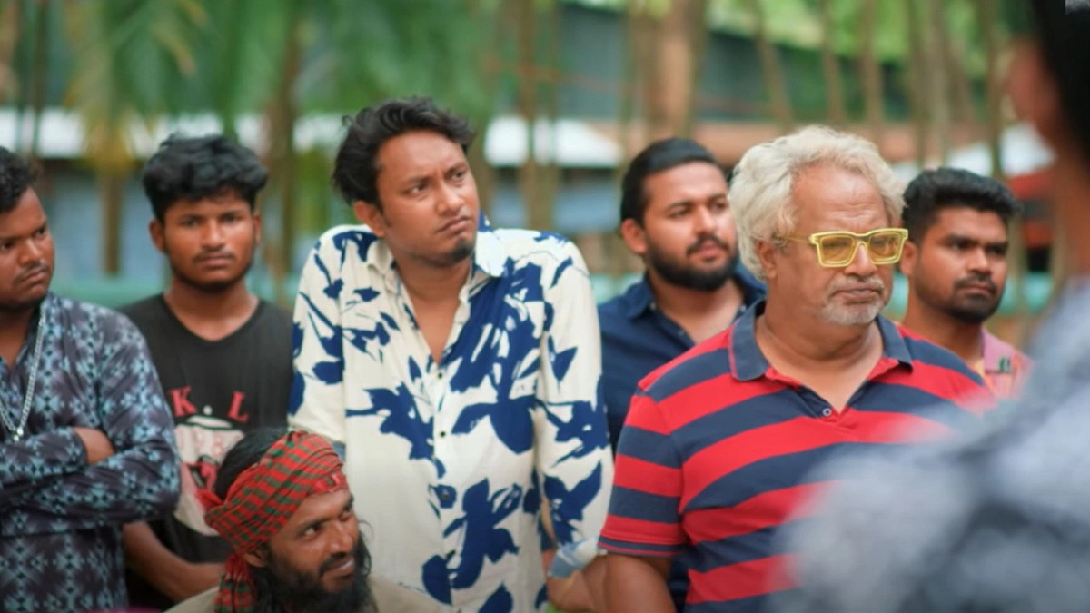 ঈদে এসেছে শিমুলের ‘হাফ বোতল’