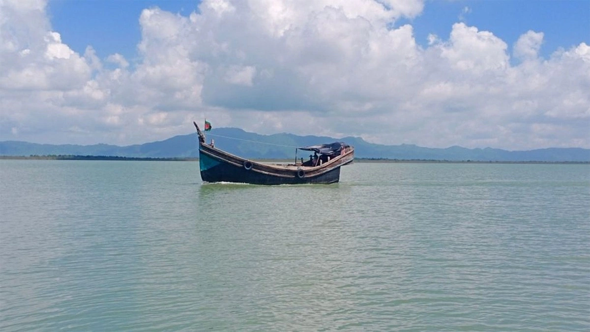 ফের আরাকান আর্মির হাতে ৪ বাংলাদেশি জেলে আটক