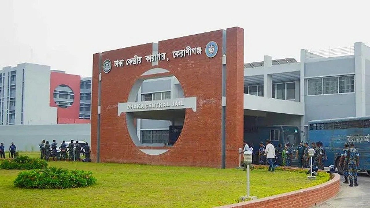 ৭৪ কারাগারে উৎসবমুখর ঈদ, বিশেষ খাবার পেলেন ৮২ হাজার বন্দি