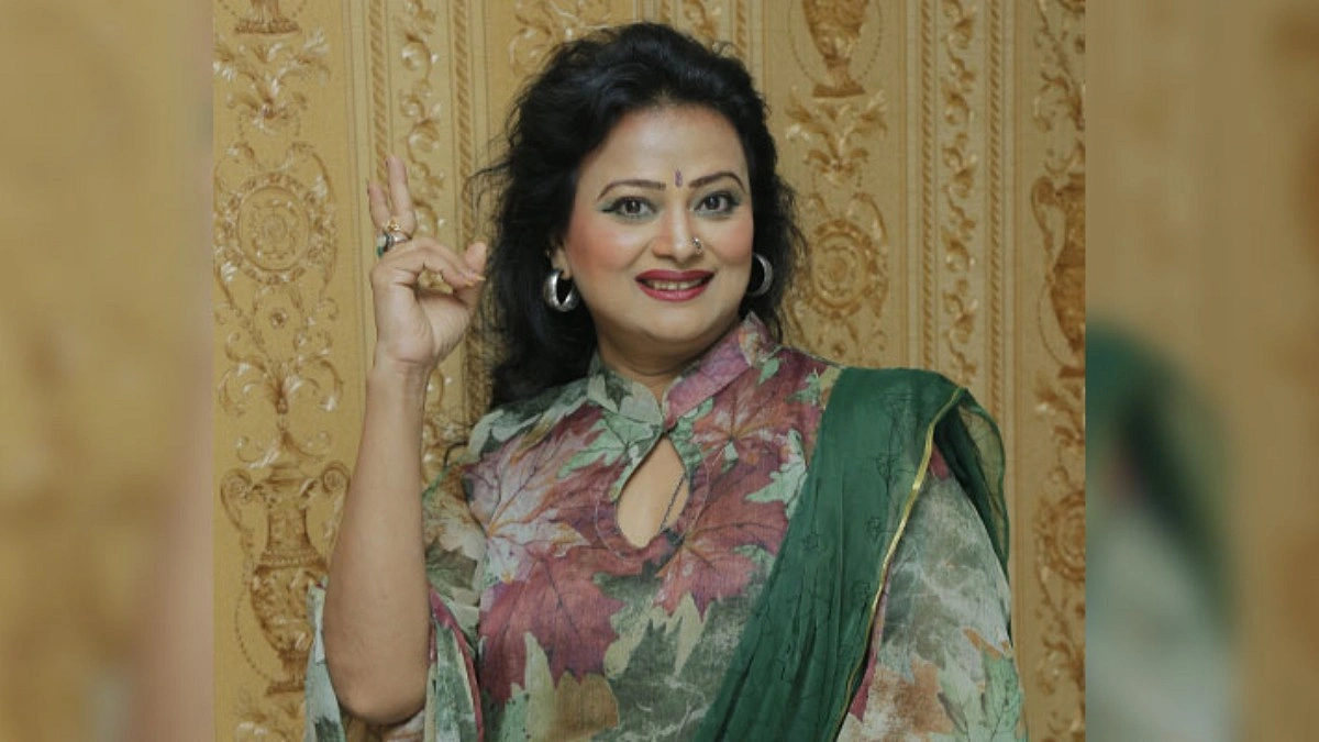 রামপুরায় নায়িকার কান ছিঁড়ে দুল নিয়ে গেল ছিনতাইকারী