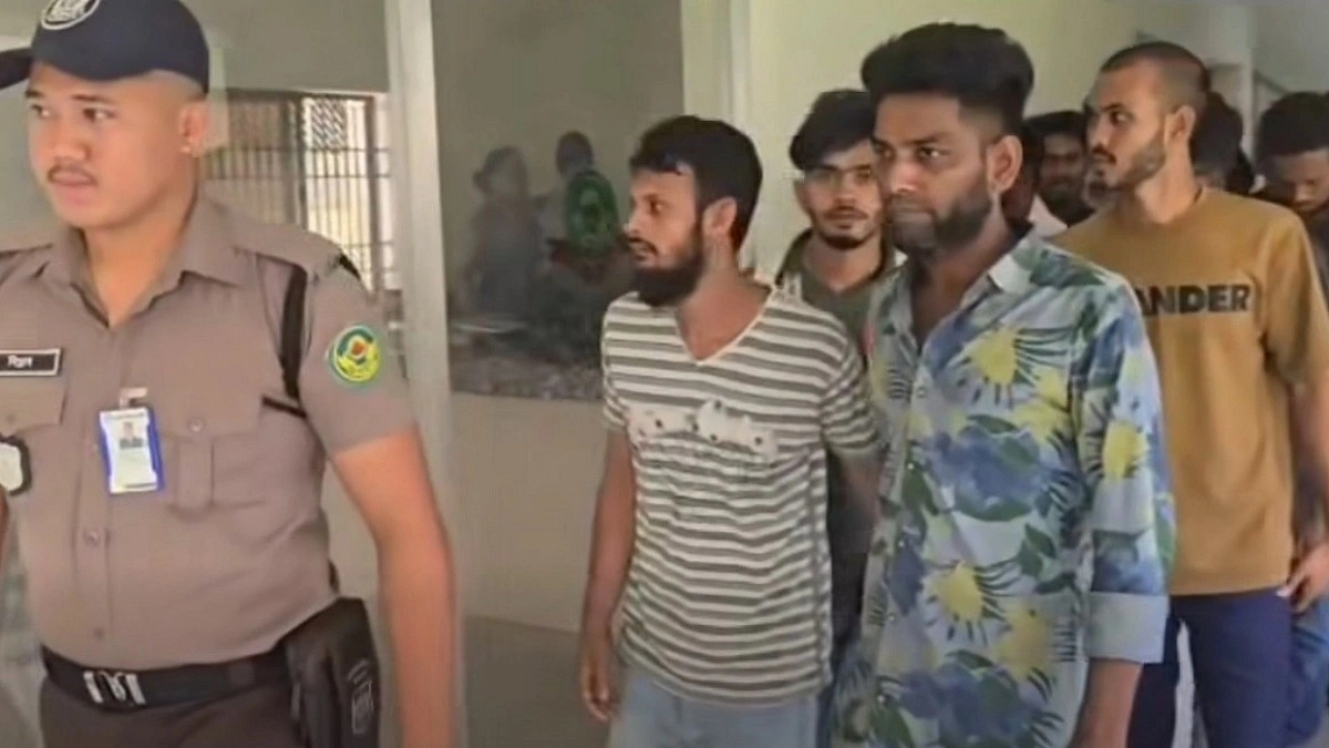 গ্রেপ্তার ২১ : জানাজায় ‘জয় বাংলা’ স্লোগান পরিকল্পিত বলছে পুলিশ