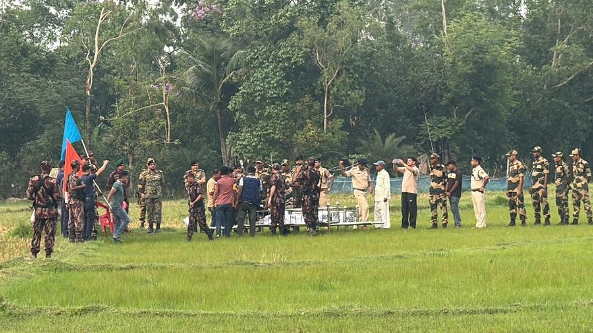 সীমান্তে নিহত ২ বাংলাদেশির মরদেহ ফেরত দিল বিএসএফ