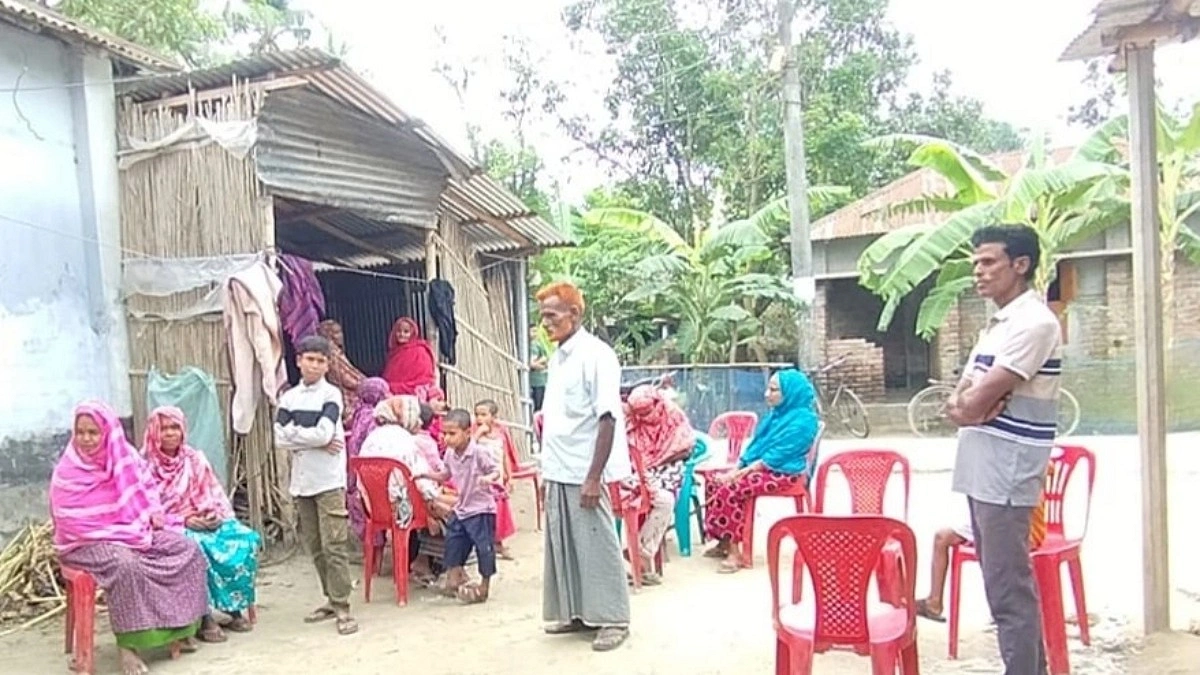 কুকুর তাড়াতে নাতির ছোড়া হাসুয়ায় দাদির মৃত্যু