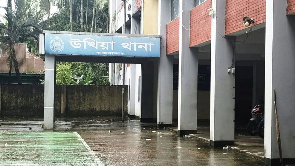 ‘জয় বাংলা’ লেখা ঘিরে সংঘর্ষ, সন্তানকে বাঁচাতে গিয়ে মায়ের মৃত্যু