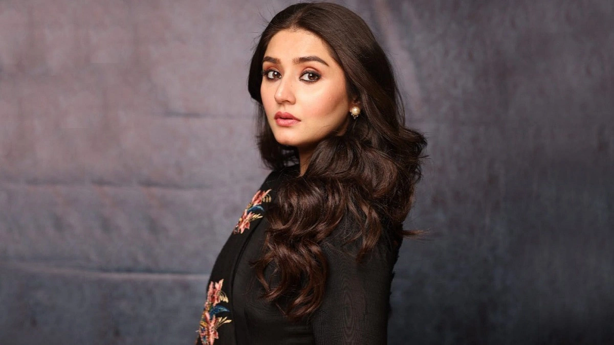 হজ পালন করে আবেগাপ্লুত দুরেফিশান, জানালেন বদলে যাওয়ার গল্প