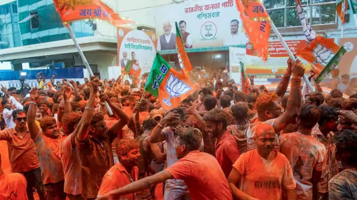 নতুন মুখ্যমন্ত্রী বাছাইয়ে কোন পথে এগোবে গেরুয়া শিবির?