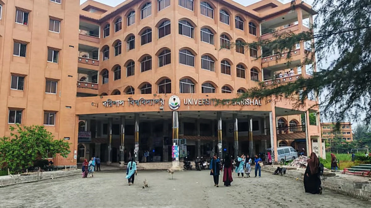 উপাচার্যের আশ্বাসে বরিশাল বিশ্ববিদ্যালয়ে শাটডাউন প্রত্যাহার
