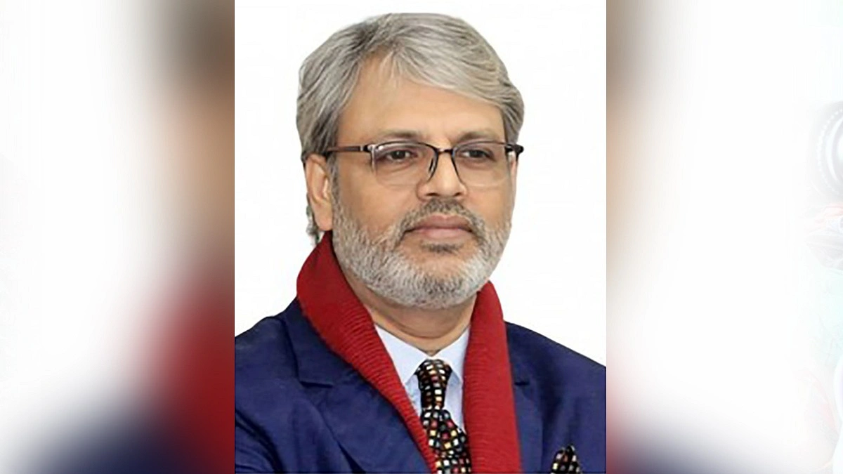 পদত্যাগপত্র জমা দিলেন ঢাবি প্রক্টর