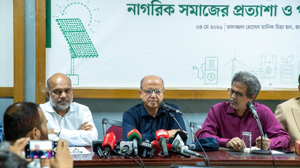 ১০ হাজার মেগাওয়াট সৌরবিদ্যুৎ পরিকল্পনায় আশাবাদ, বাস্তবায়নে চ্যালেঞ্জ