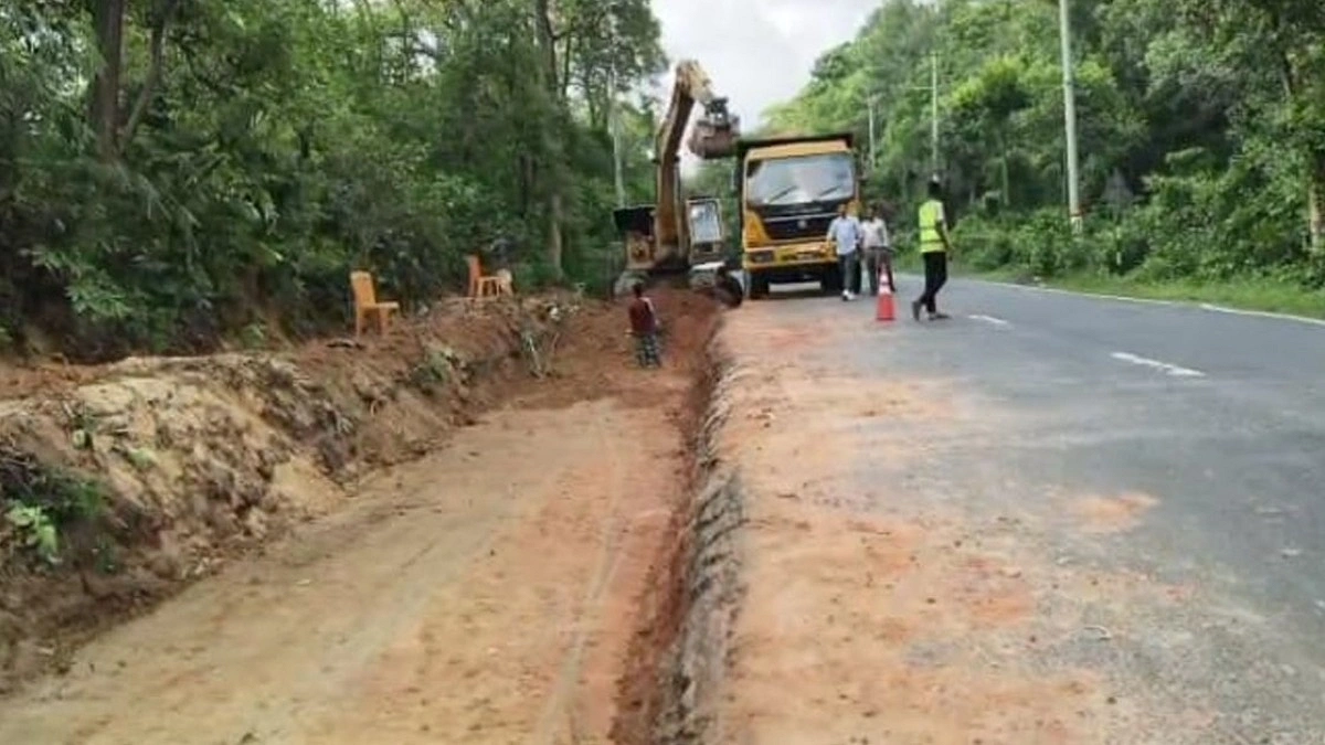 চট্টগ্রাম-কক্সবাজার মহাসড়ক ৪ লেন করার কাজ শুরু