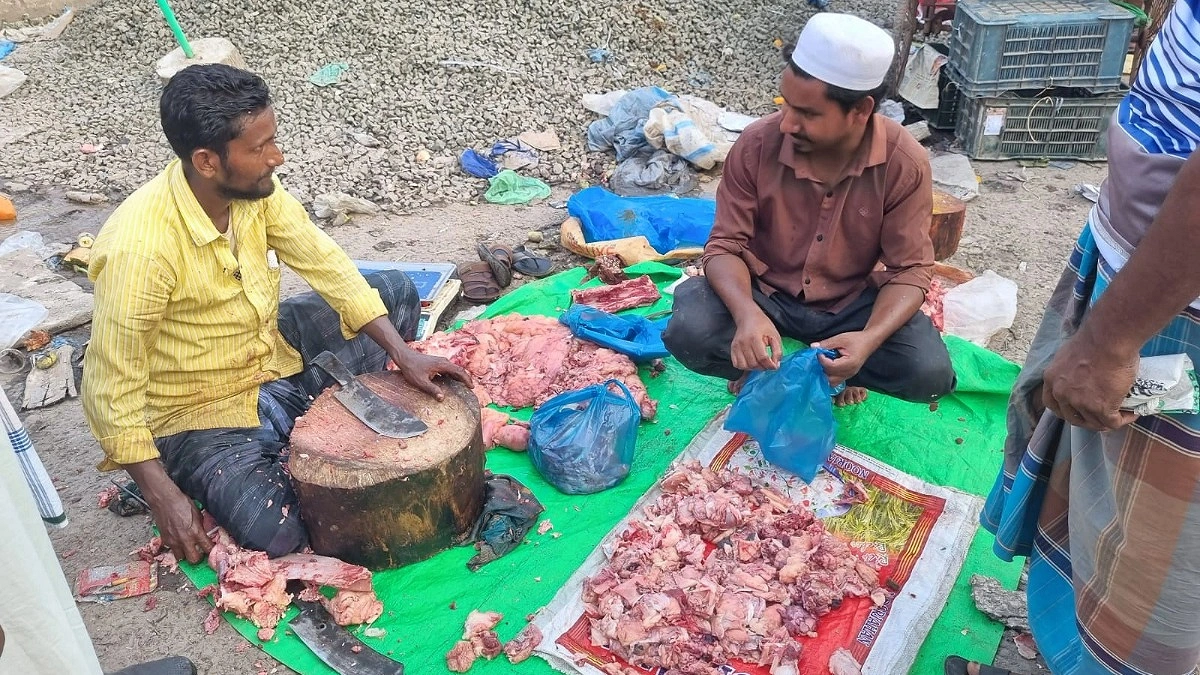 বরিশালে জমজমাট কোরবানির মাংসের বাজার