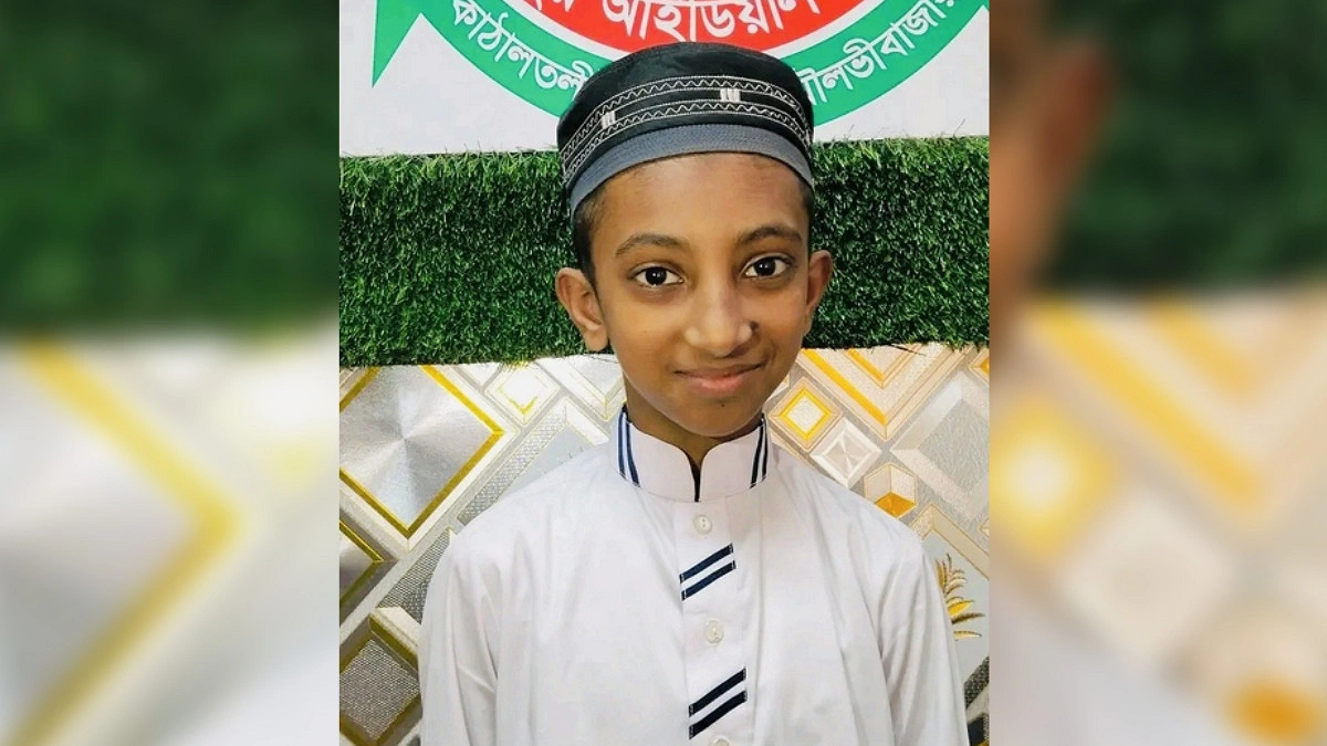 ৯ মাসে কোরআনের হাফেজ ১০ বছরের তালহা