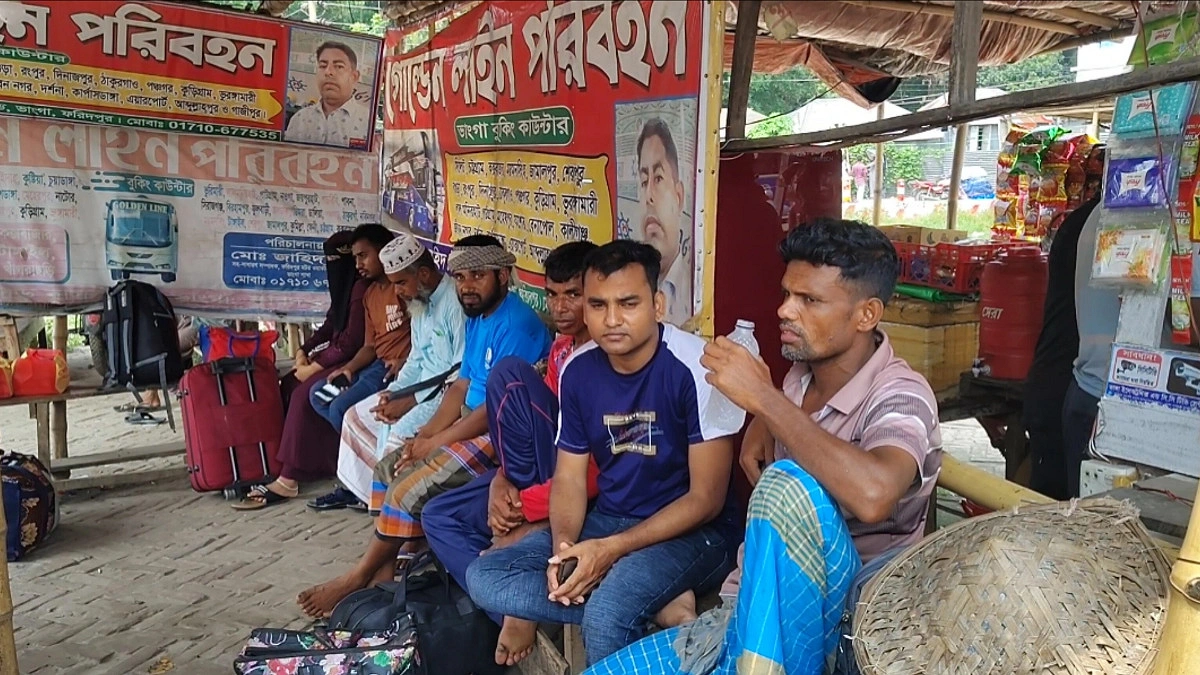 ঈদকে ঘিরে ভাঙ্গায় যানবাহনের চাপ বৃদ্ধি, দূরপাল্লার বাসে সিট সংকট