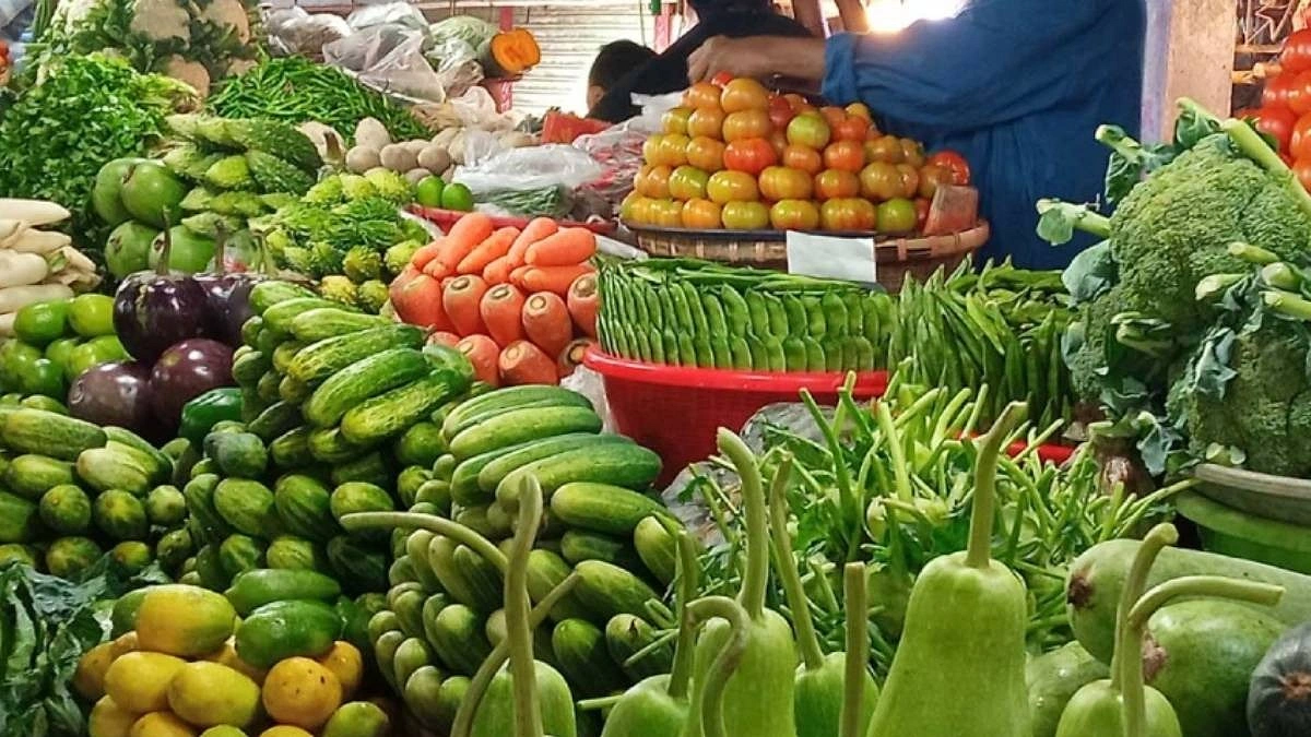 সবজি ও আমিষের দামে নাভিশ্বাস ক্রেতাদের