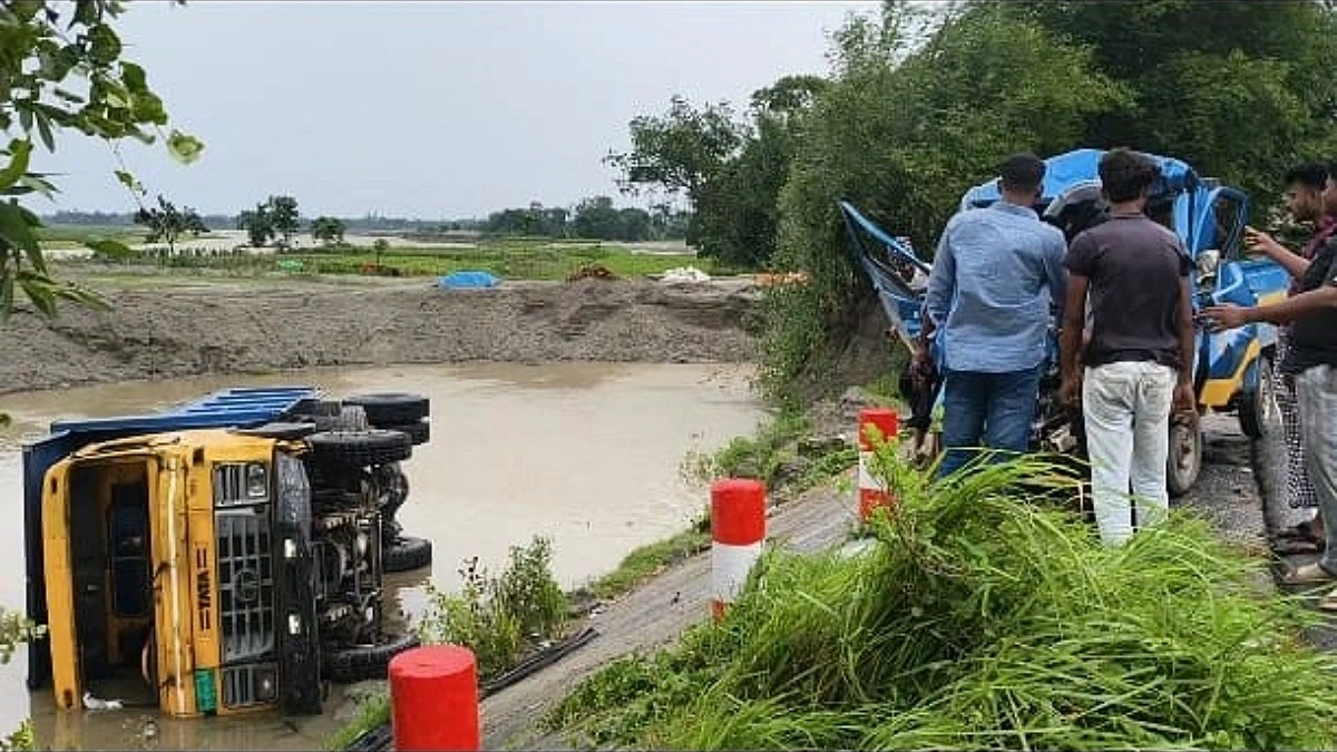 জামালপুরে ড্রামট্রাক–পিকআপ সংঘর্ষে পথচারীর মৃত্যু
