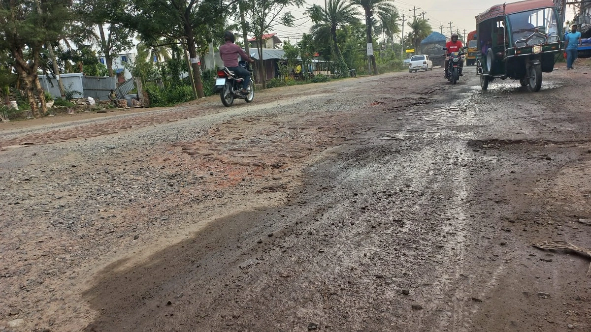 খুলনা-সাতক্ষীরা মহাসড়কের ১৮ কিমি ঝুঁকিপূর্ণ, সাড়ে চার বছরে নিহত ২৬
